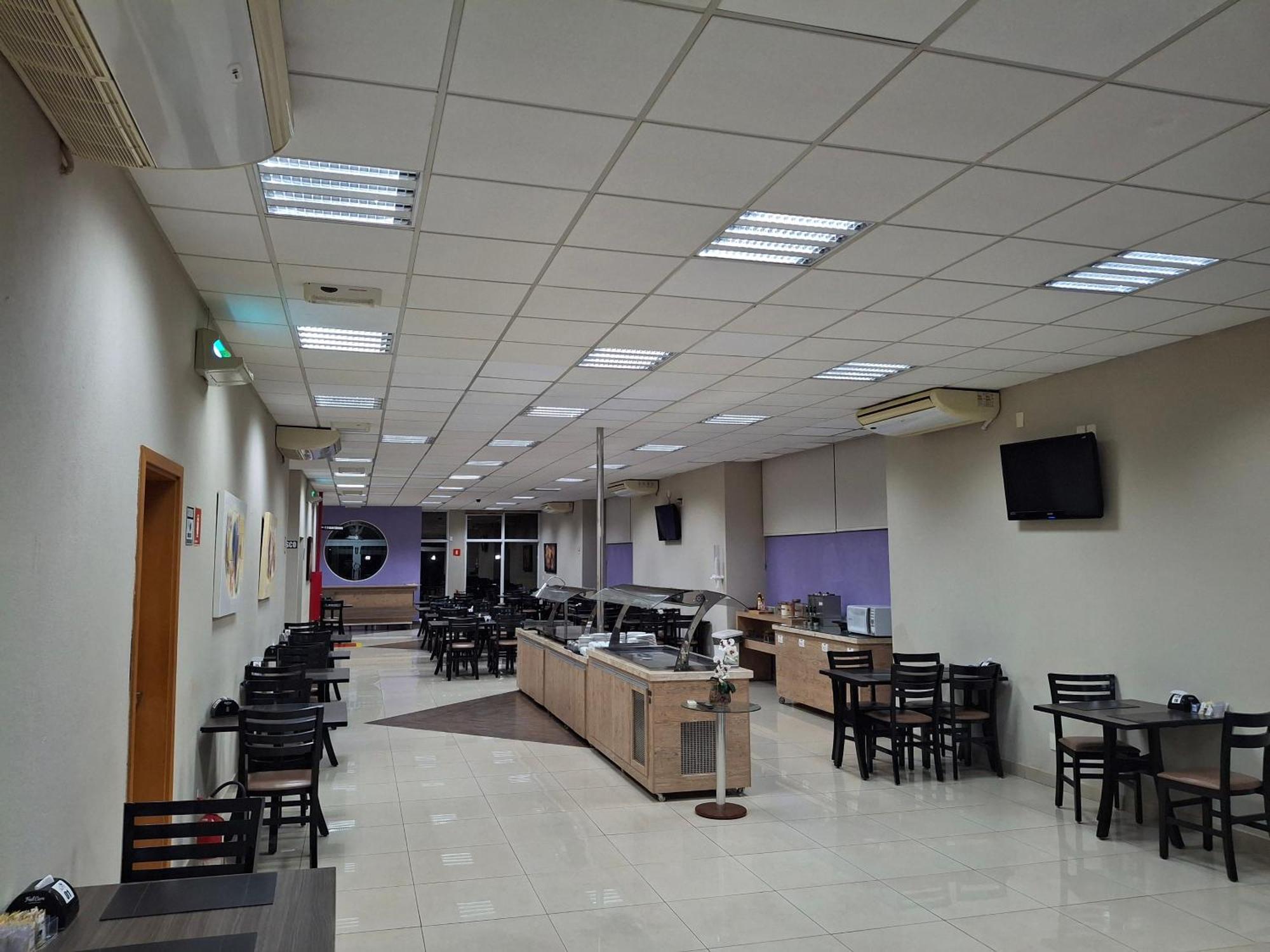 克拉维纽斯奥尼克斯酒店 Cravinhos 外观 照片
