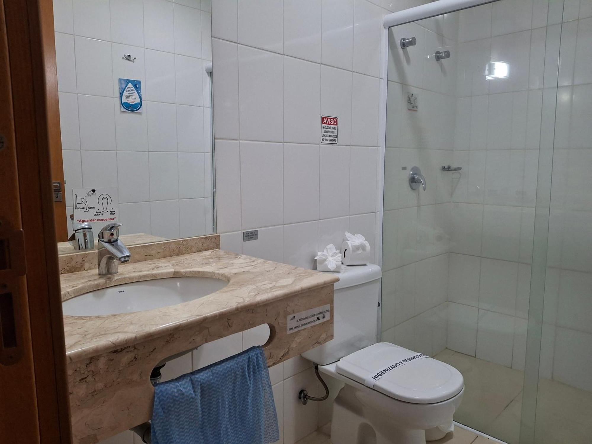 克拉维纽斯奥尼克斯酒店 Cravinhos 外观 照片